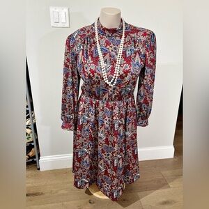 Vintage Cathy Sue burgundy paisley knit dress with elastic defined waist